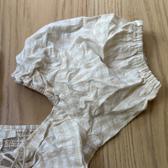 H&M Cream Ruched Top - Picture 4 of 4